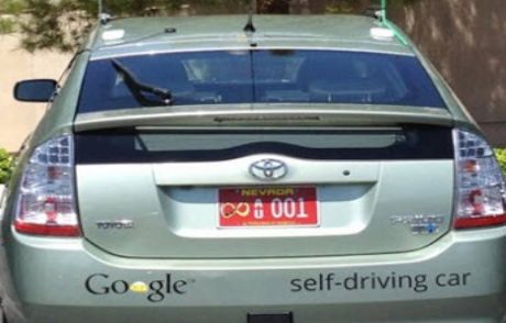 Sürücüsüz Otomobilinin 'ehliyetini' Aldı