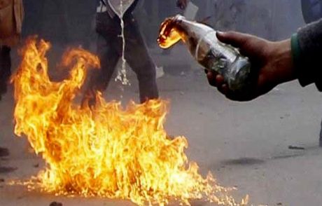 Mezerlıkta Molotofkokteyleri Ele Geçirildi