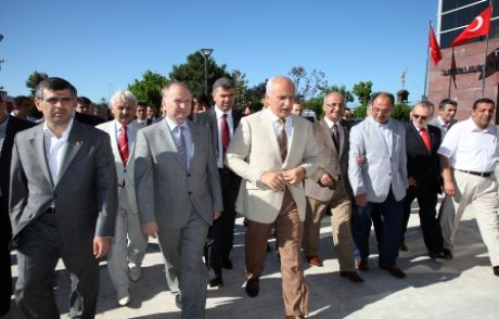 Vali Mutlu Sultanbeyli'deydi!