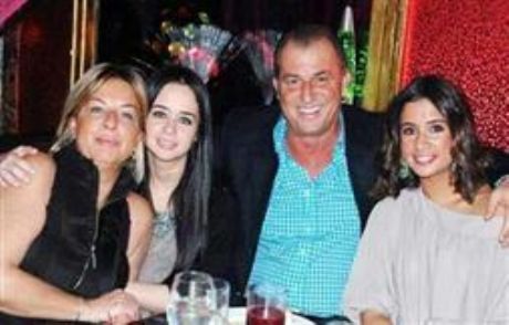 Terim Ailesine Şok!