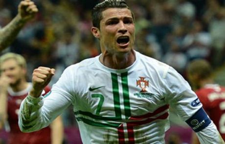 Ronaldo Attı, Portekiz Turladı