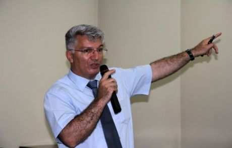 Özak, Koto'da Mia'yı Anlattı
