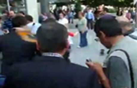 Melih Gökçek'e Yumurtalı Protesto!