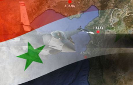 Suriye Bayraklarını İndirdi