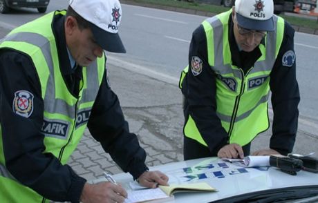 Trafik Müdürüne 'aşırı Hız' Cezası