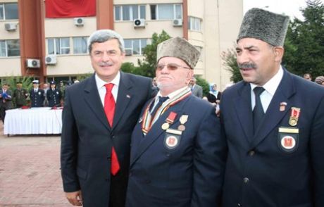 Başkan İzmit'in Kurtuluşunu Kutladı