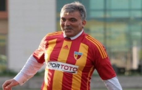 Abdullah Gül, Şota'ya Penaltı Attı