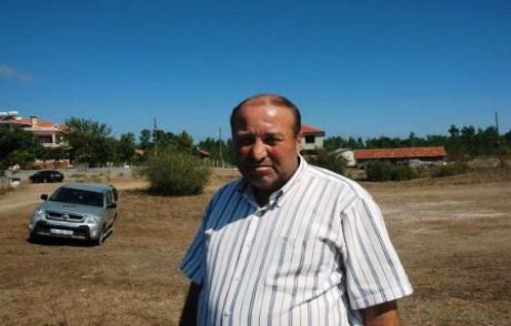 Biri Su İçer, Biri Dert Çeker