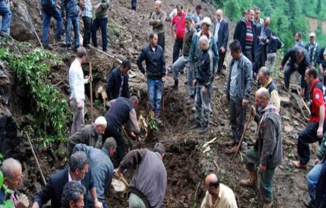Anne İle Kızın Cesetleri Enkazdan Çıkarıldı