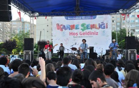 Karne Şenliği'nde Pinhani Rüzgârı