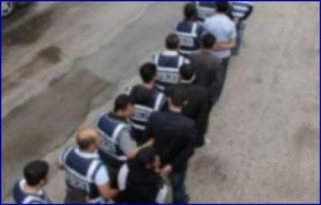Dolandırıcı Çete Yakalandı!