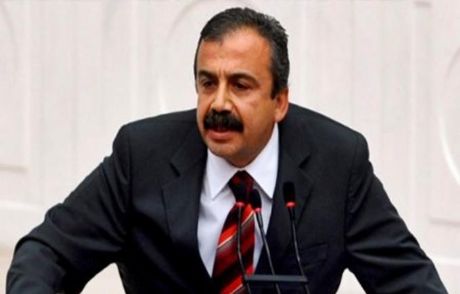 Anayasa Böyle Yapılmaz