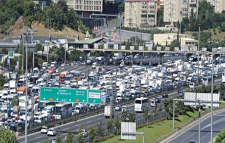 Fsm Köprüsü'nde Tek Şerit Kuyruğu