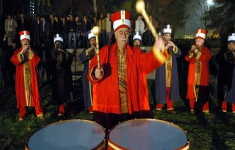 Sahurda 'mehter Marşı' Uyandıracak