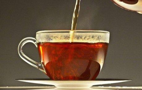 Sıcaklarda Aşırı Çay Ve Kahve Zararlı