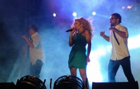 Hadise'ye Şok Hediye