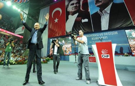 Kılıçdaroğlu Yeniden Genel Başkan