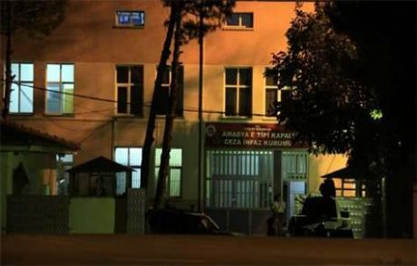 Amasya Ve Tekirdağ Cezaevi'nde Yangın