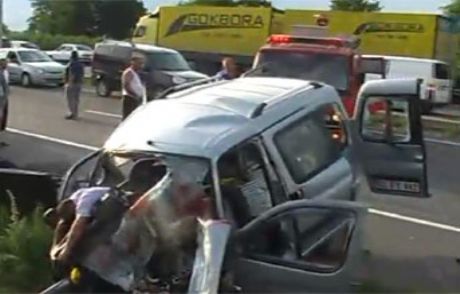 Unye De Trafik Kazasi 4 Olu Yurt Turkiye Haber Ajansi