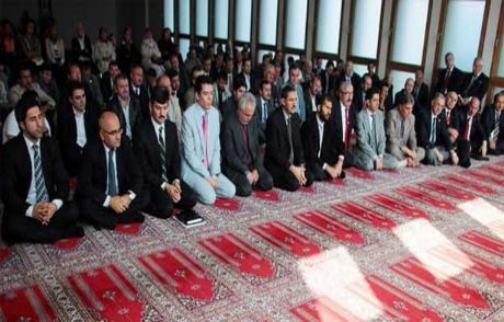 Almanya'da Müslümanlara Eşitlik Hakkı