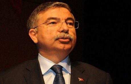Pilotlar Uçağın Enkazında Bulundu