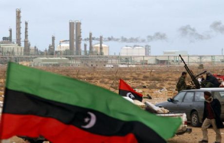 Libya'da Helikoptere Saldırı