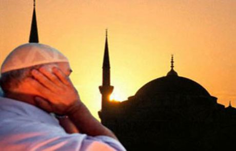 Ezan Erken Okundu, Orucu Erken Açtılar