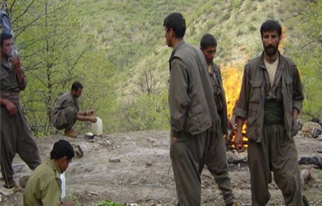 Pkk O Kamplara Yerleşiyor
