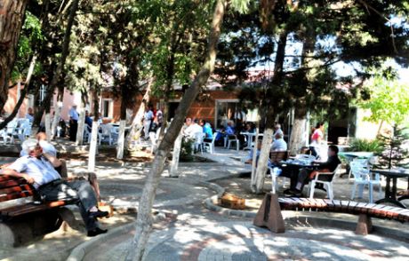 Emekli Lokaline Büyük İlgi!