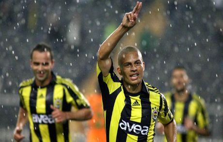 Alex İçin Dişli Talip Var!