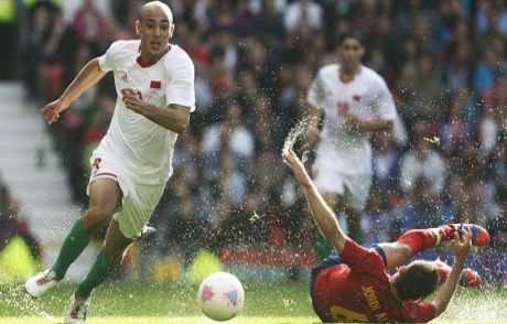 Amrabat, Barça'nın Yıldızını Ezdi Geçti