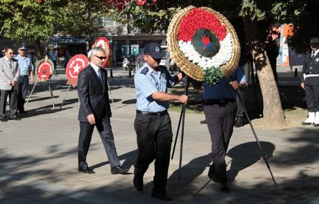 Kağıthanede Zafer Bayramı Coşkusu