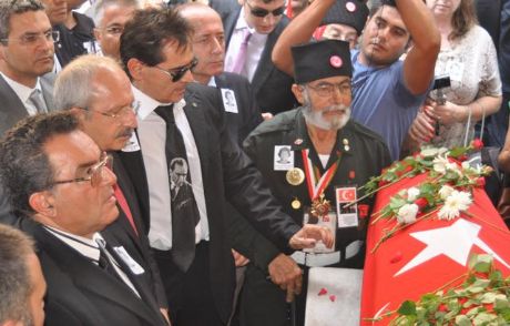 Manevi Kızı Atatürk'ün Huzuruna Uğurlandı