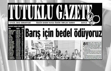 Tutuklu Gazete 'barış' İçin Çıktı