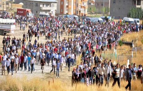 Yüksekova'da Cenaze Gerginliği
