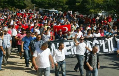 Terörist Mezarına Protesto