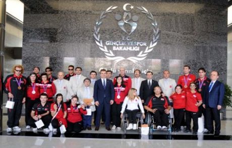 Erdoğan, Olimpiyat Gururlarını Kabul Etti