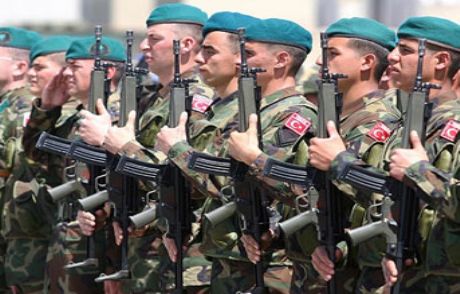Türk Askeri 1 Yıl Daha Kabil'de