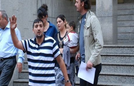 Kucağındaki Bebeğiyle Cezaevine Gitti