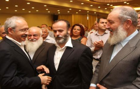 'beyzbol Sopasıyla Ders Veriyorlar'