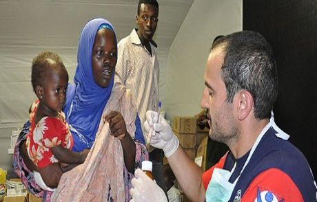 Türk Doktorlar Somali'de Hekim Yetiştirecek