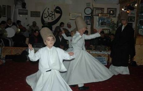 Minik Semazenlere Hayran Kaldı