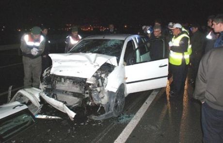 İzmir'de Kaza: 1 Ölü, 3 Yaralı