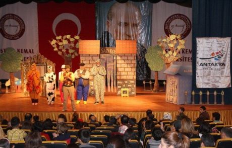 Sarı Kız Boya Bolacıya Karşı