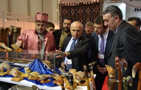 Başkan Emıtt Turizm Fuarını Gezdi