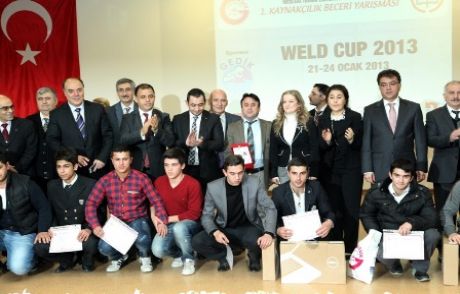 Başkan Öz, Kaynakçılara Ödül Verdi