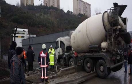 Şişli'de Beton Mikseri Trafo Merkezine Girdi