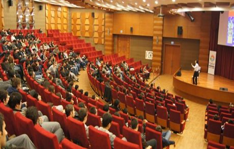 Tuzla Belediyesi'nden Lise Üniversitesi