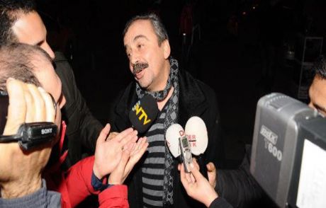 Önder'den 'öcalan'la Görüşme'ye Cevap