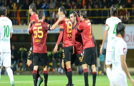 Galatasaray Gol Oldu Yağdı: 2-6